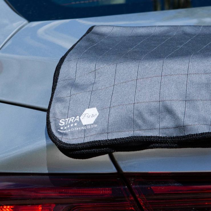 Chiffon microfibre : idéal pour faire briller après l'application des  produits, pour nettoyer la carrosserie, le tableau de bord